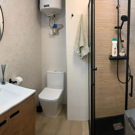 Casa Viktoria * طوستا ديل سيلونثيو
